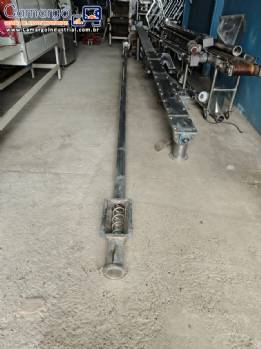 Rosca transportadora helicoidal flex�vel mola em a�o inox 7500 mm