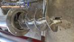 Silo de transferncia com rosca helicoidal transportadora inclinada em inox Maqinox