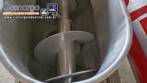 Silo de transferncia com rosca helicoidal transportadora inclinada em inox Maqinox