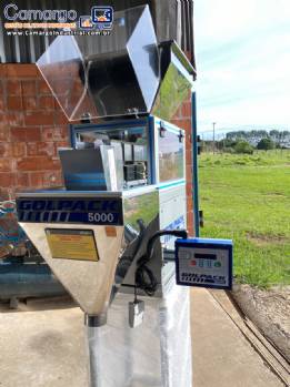 Balança dosadora envasadora em inox Golpack 5000 Balança dosadora envasadora em inox Golpack 5000