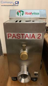 Extrusora em inox de massas Pastaia 2 Italvisa 9 kg Extrusora em inox de massas Pastaia 2 Italvisa 9 kg
