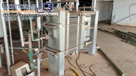 Pasteurizador trocador de calor a placas em aço inox Brasholanda Pasteurizador trocador de calor a placas em aço inox Brasholanda