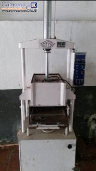 Pingadeira de biscoitos Hyppolito Pingadeira de biscoitos Hyppolito